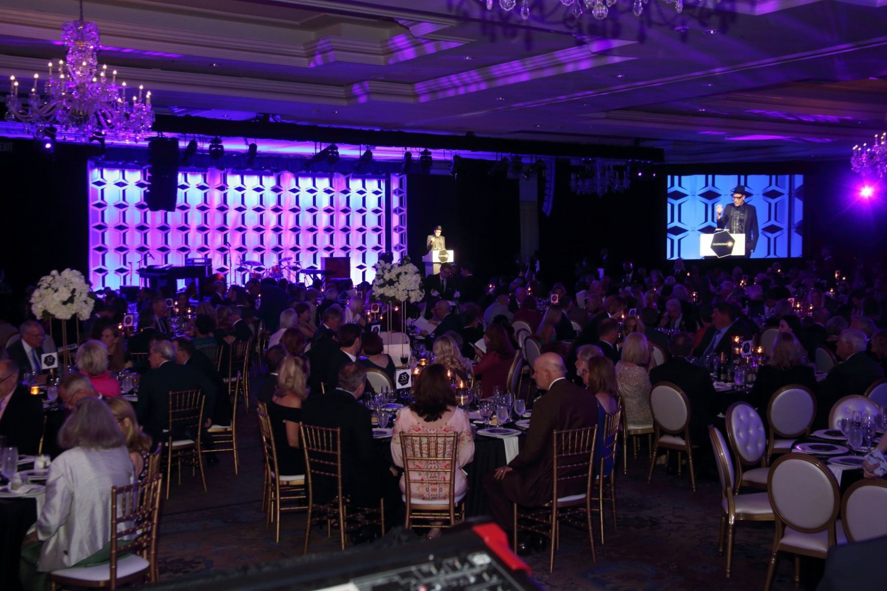 060119IlluminationGala_32.JPG
